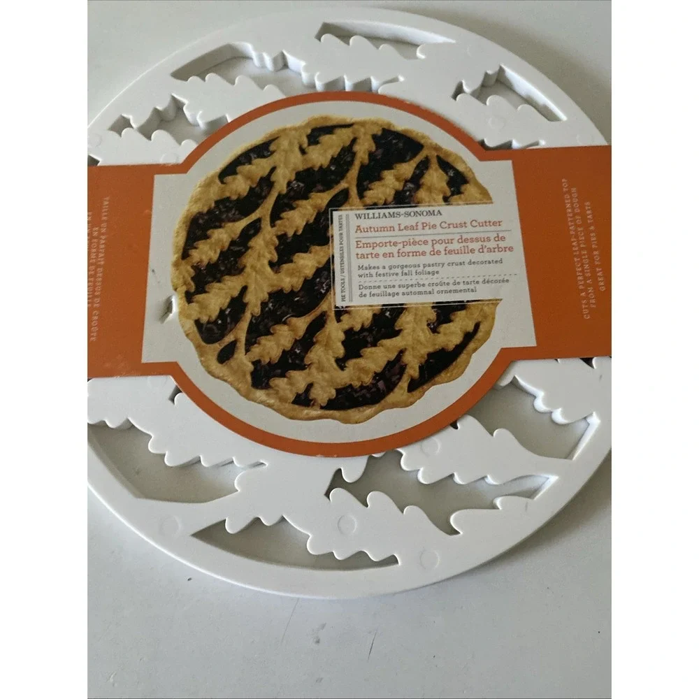 New Williams Sonoma 12'' Autumn Leaf Design Pie Crust Cutter Baking Tool